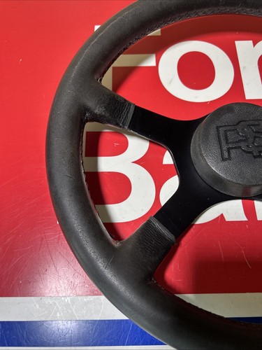 Volante Ford RS cuatro radios cuero negro sin jefe - Imagen 4 de 13