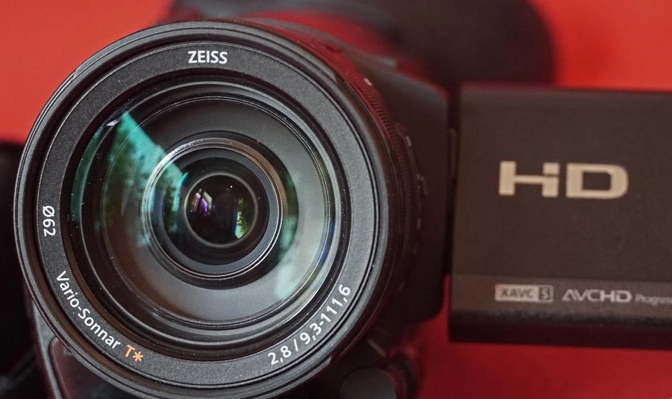 Sony HDR-CX900E Camcorder  - Bild 4 von 4