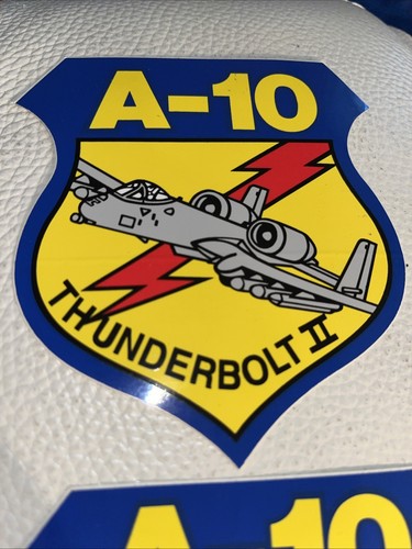 LOT OF 2 USAF Fighter Squadron A-10 Thunderbolt II Decals Peel-off Stickers NEW - Imagen 3 de 4