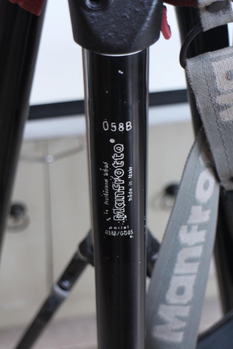 Tripié Manfrotto TRI-AUT 3 Secciones sin Cabeza (058B) - Fotomecánica