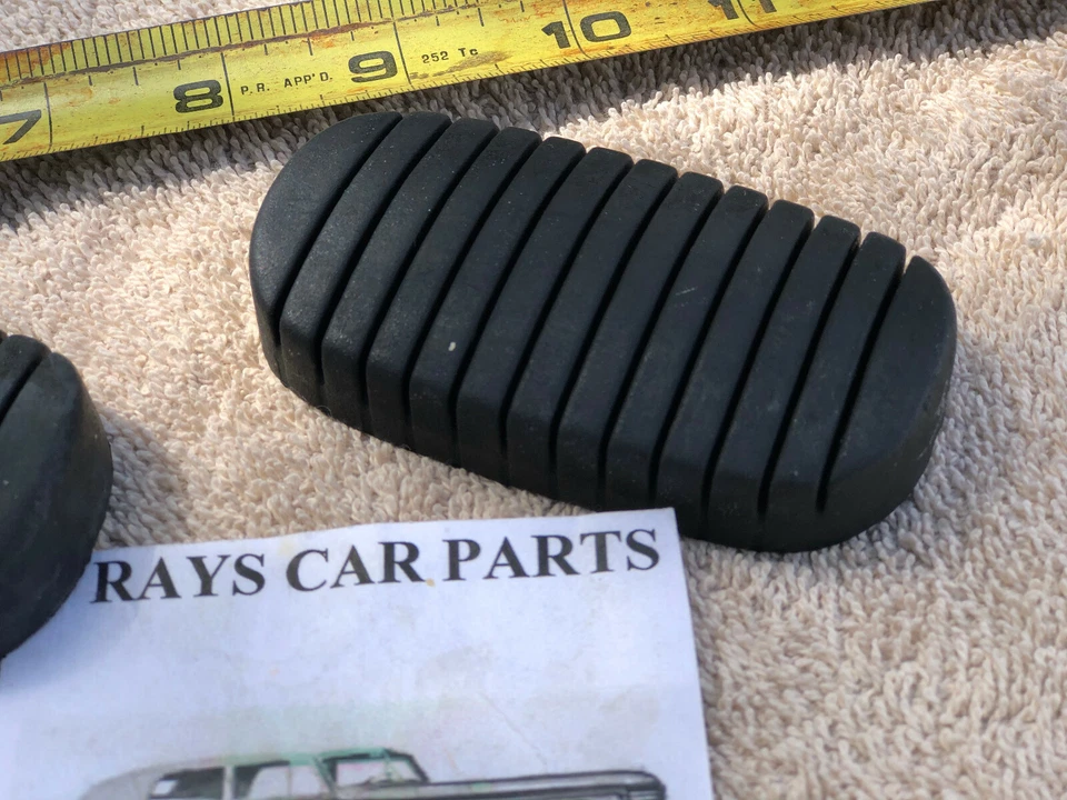 ¡NUEVO PAR DE PEDALES DE FRENO Y EMBRAGUE CHEVROLET 1937 A 1952 DE GOMA! Foto 3 de 4