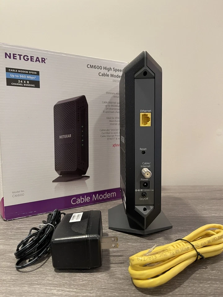 NETGEAR Cable Modem CM600 - Compatible With All Cable Providers DOCSIS 3.0 - Image 3 of 4