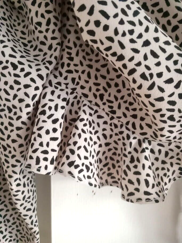 Blue Blush Tie Front Cheetah Print Crop Top Size M Tan and Black - Picture 8 of 11