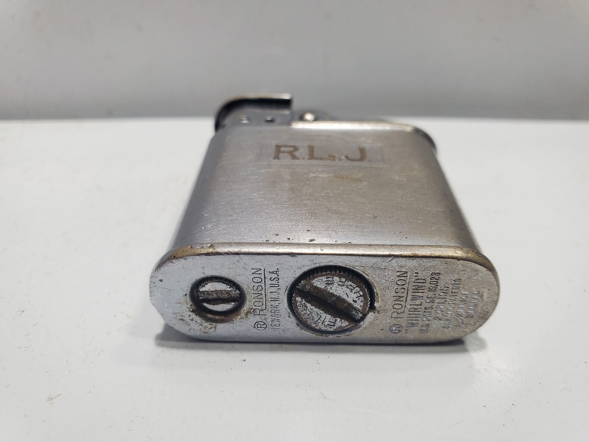 RARE! VINTAGE WORKING RONSON WHIRLWIND SILVER Tone LIGHTER. 5414