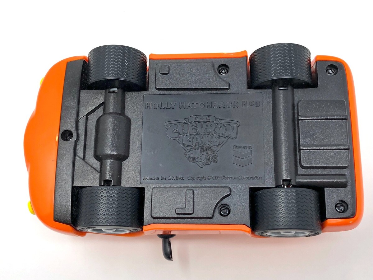 Chevron Cars 1 3 6 9 11 Convertible TAXI Wagon Dog Ragtop Student