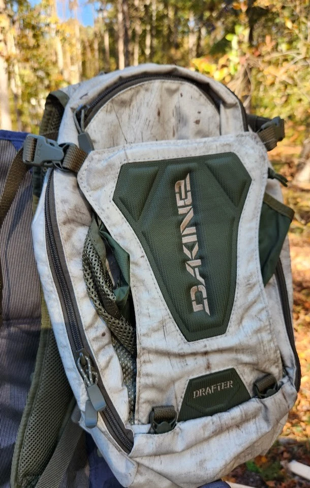 Dakine Drafter Cycling Backpack BOMBER Green No Hydration Pack