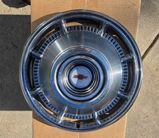 1966 Chevrolet Impala Biscayne Bel Air 14 Hubcap Wheel Cover Very Nice 1966 Chevrolet Impala Biscayne Bel Air 14 Hubcap Wheel Cover Very Nice