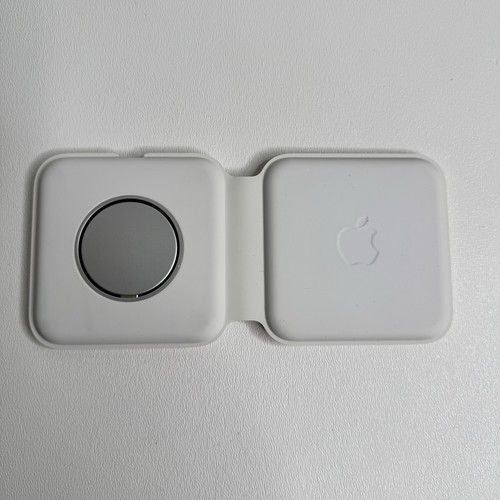 Genuine Apple MagSafe Duo Charger A2458 With Woven Apple USB C & 20 Watt Brick - Photo 2 sur 9