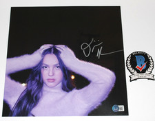 OLIVIA RODRIGO SIGNED GUTS 11x11 ALBUM VINYL FLAT INSERT PHOTO BECKETT COA SOUR
