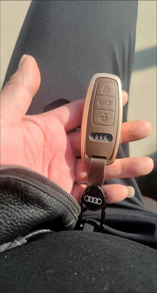 Protective Shell Key Fob Case Cover for Audi A3 A7 A8 Q3 A6 S3 RS5 Q7 Q8 - Image 4 of 4