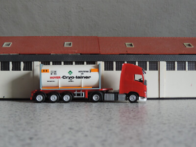 Volvo FH 04 GL 5-achs Containersattelzug + 20'' - ''Hoyer Cryotainer''