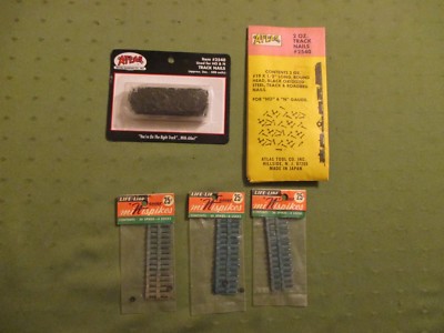 Ho 5 pks Total 2 pks. New 1 Opened Atlas #2540 3 pks. Life-Line Track Nails, new
