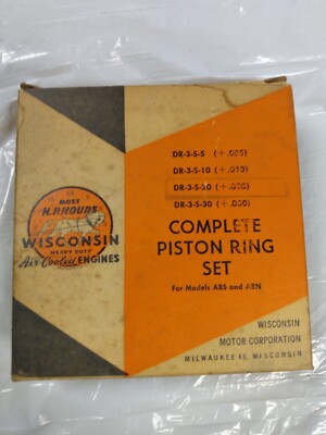 Wisconsin PISTON RING SET  DR-3 S20 (0.020 Over size) Open Box - New Old Stock