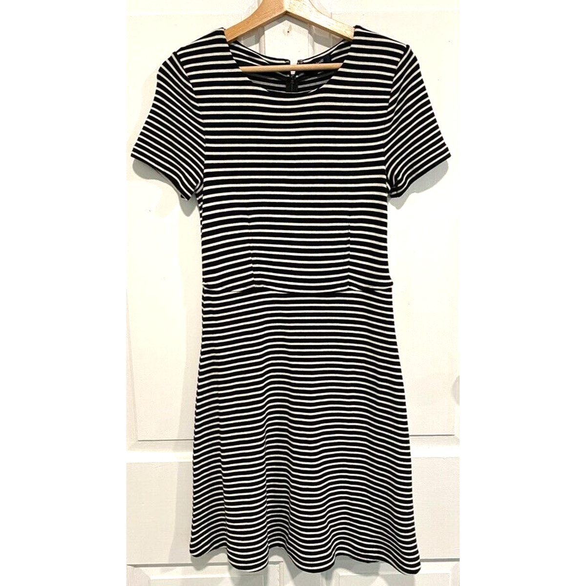 Madewell - Black & White striped knitted short sleeve dress women's size  Medium