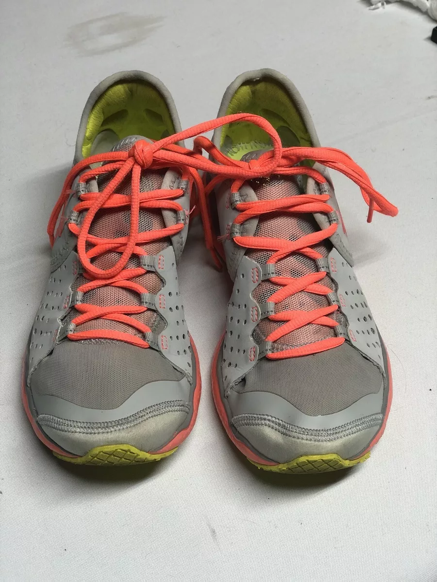 Under armour top micro g mantis