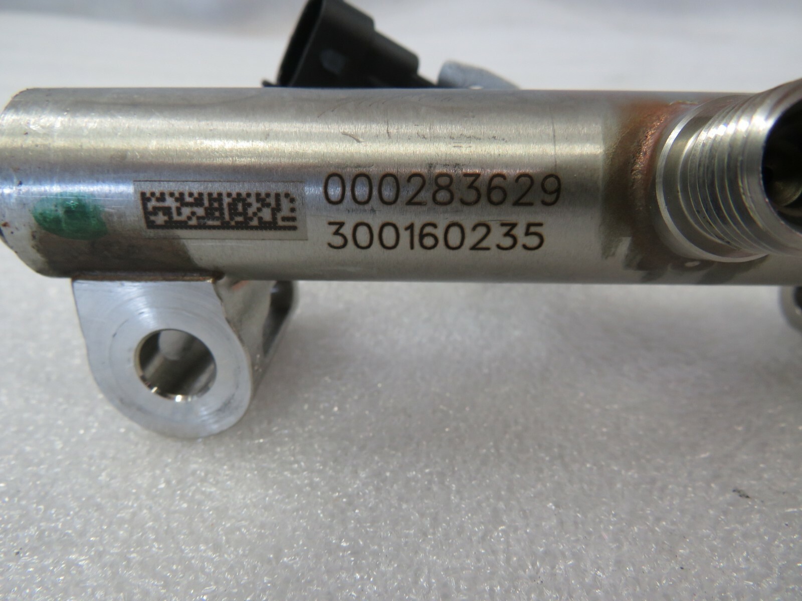  Maserati Quattroporte, Levante, RH, Fuel Rail, Complete, Used, P/N 327905