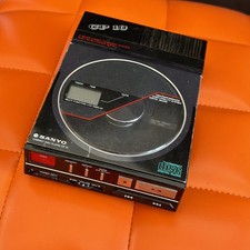 SANYO CP-10 Vintage Kompakt CD-PLAYER Discman...