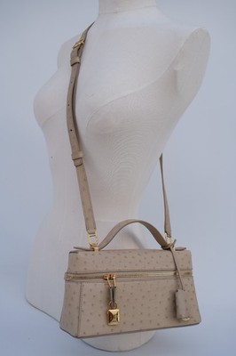 ユノ New Loro Piana Extra Bag L23 Exotic Ostrich Leather Beige $7,850