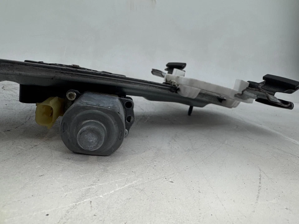 2015-2020 GMC Yukon XL 1500 Left Rear Door Window Regulator & Motor OEM - Image 4 of 4