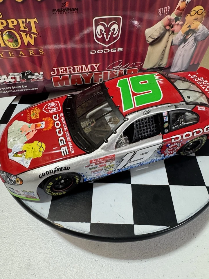 Jeremy Mayfield #19 Dodge Muppets 25th Anniversary 2002 1/24 Diecast - Image 4 of 4