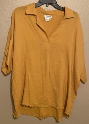 Tru Luxe Women's Gold Gauze with Frayed Bottom & Button Up Back Top Size XL