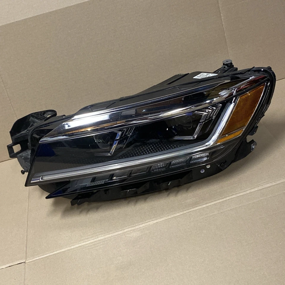 Подлинная левая светодиодная фара VW Passat 4Motion вариант Santana A33 561941035B - Изображение 2 из 4