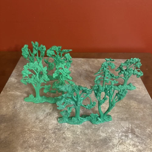 MARX BATTLEGROUND PLAYSET LOT of 4 TREES VINTAGE