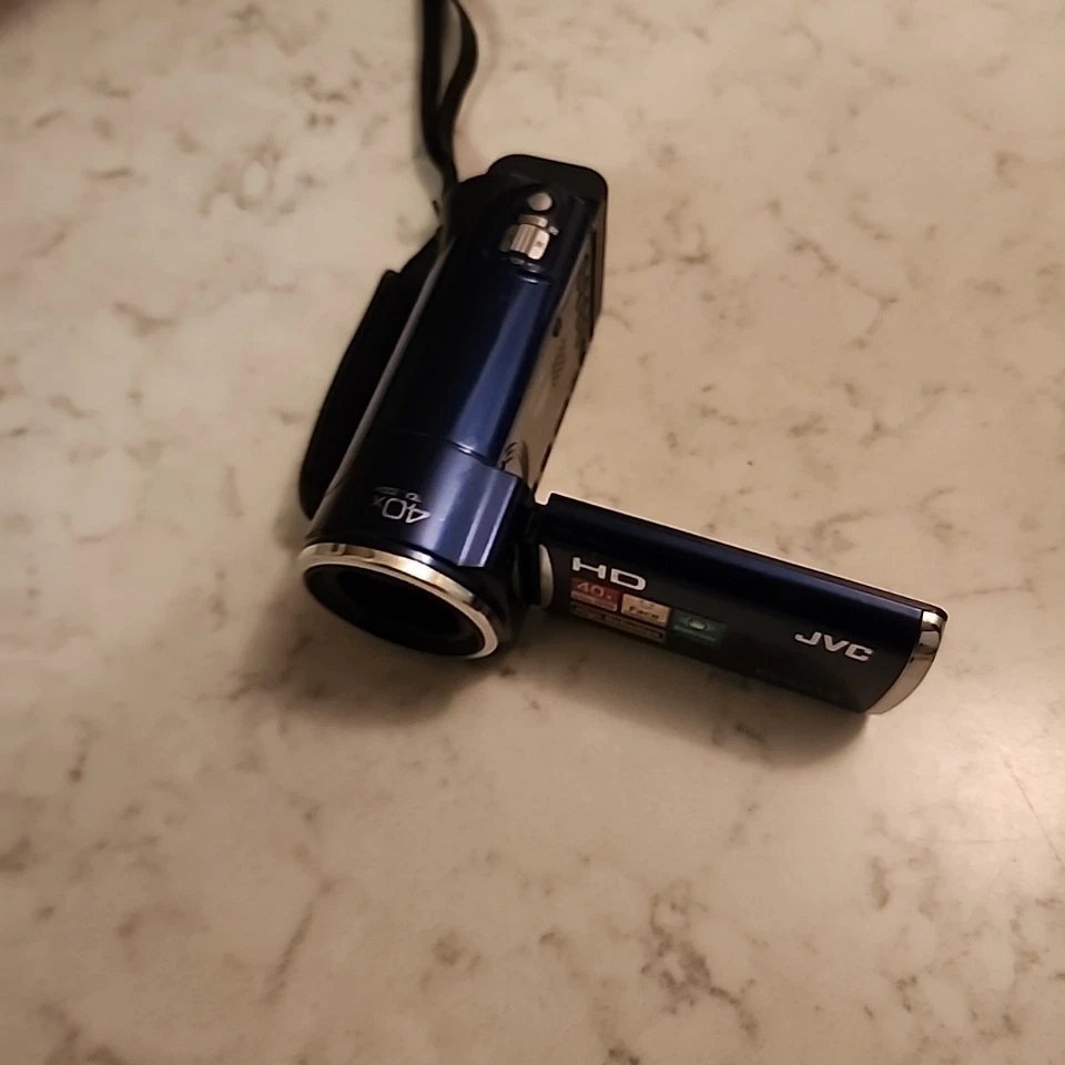 JVC Everio HD Camcorder GZ-HM30AU 40x Optical Zoom Battery No Charger untested - Image 2 of 4