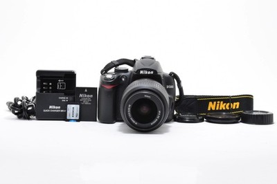 Nikon D5000 (Tiny Crack near Flash) w/ 18-55mm f/3.5-5.6G VR lens  #2830442