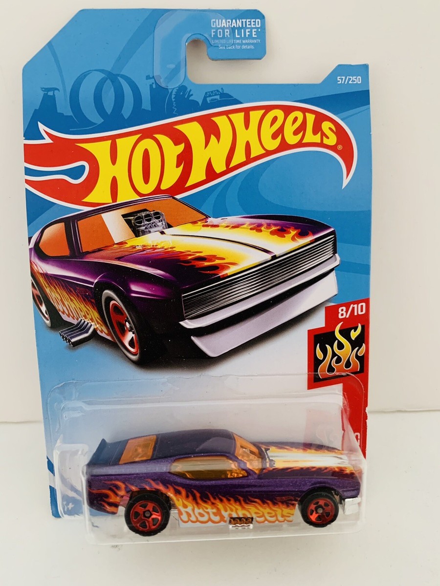 ホットウィール '71 マスタング ファニーカー フライング カスタムズ Amazon.com: Hot Wheels Flying Customs '71 Mustang White