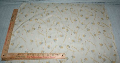 Dusty Wispy Soft Green Vines & Flowers Quilting Fabric Poly/Cotton Sewing 18x44''