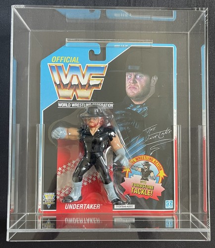 The Undertaker 1992 WWF Blue Card MOC Hasbro Figur...