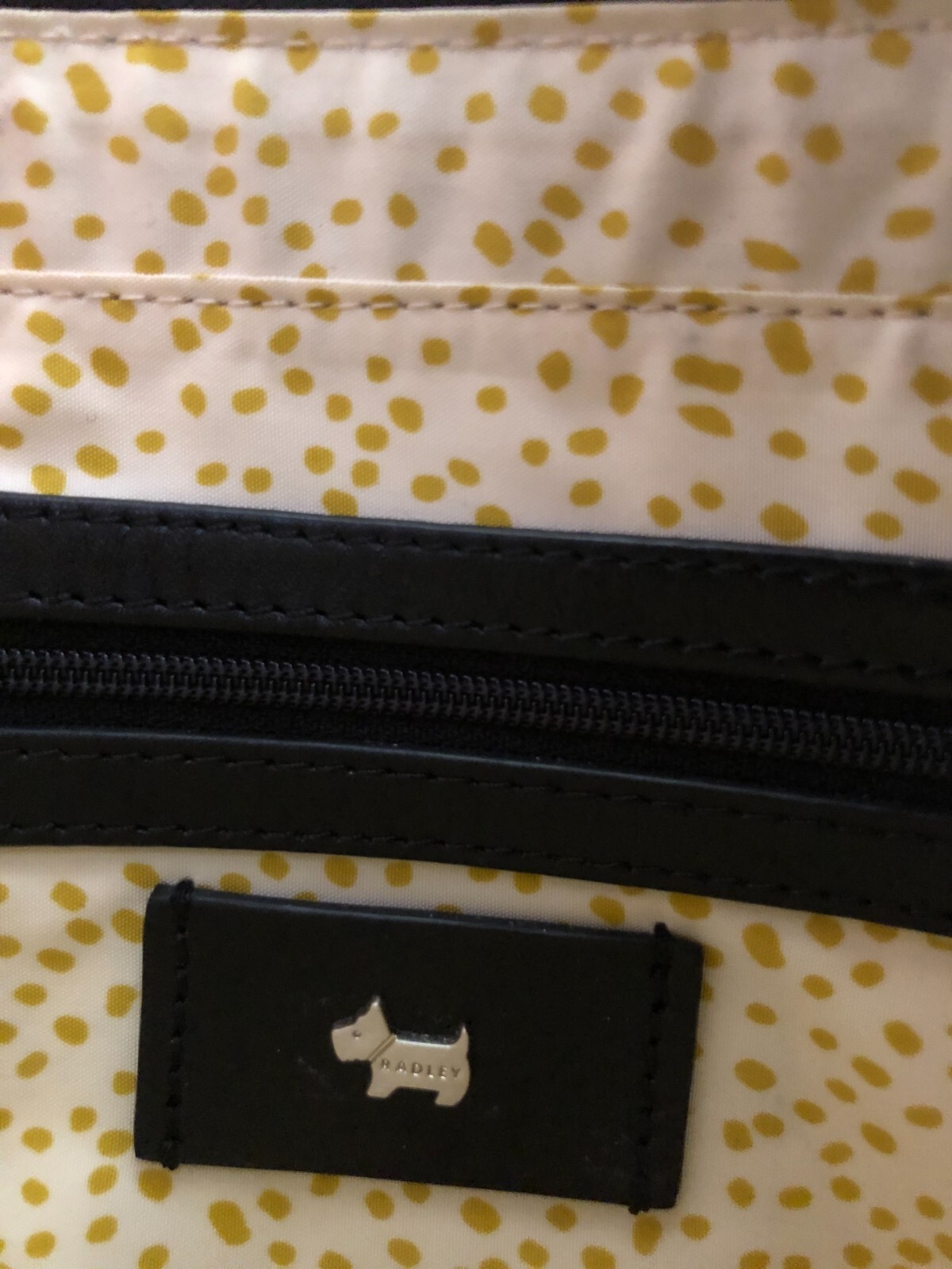 RADLEY BLACK LEATHER SHOULDER / CROSSBODY HANDBAG DOG TAG EXCELLENT