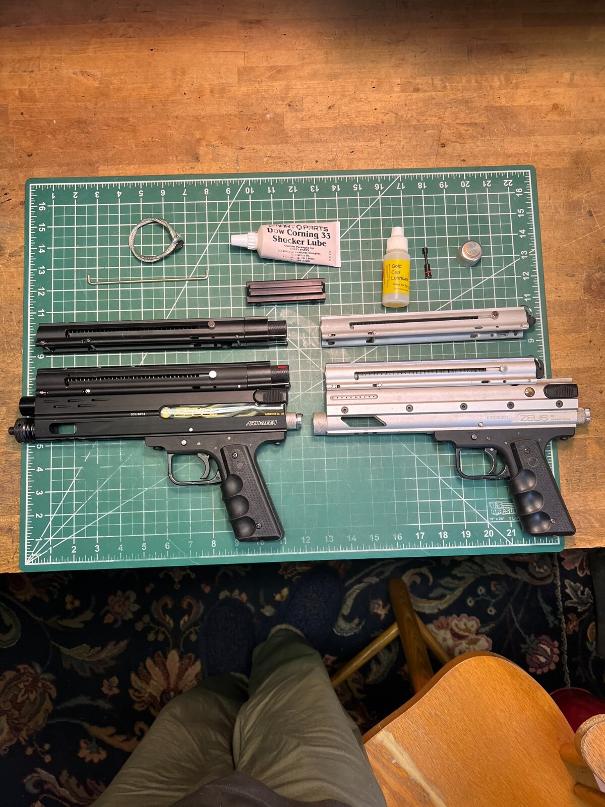 ZEUS PAINTBALL PISTOLS (2) + 1 LEG HOLSTER eBay