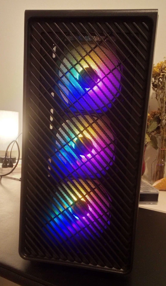 Windows Gaming Computer | Nvidia GTX 1080 | Intel i7 4770K | 16 GB RAM | Read - Image 2 of 4