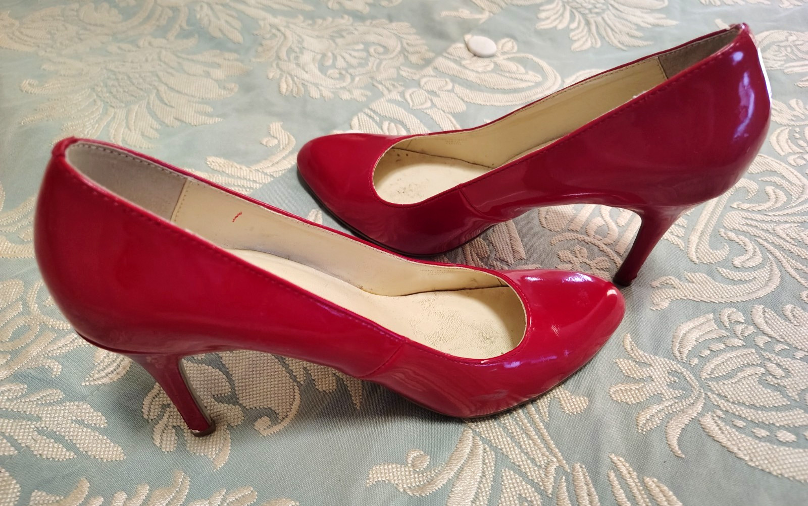 MAX STUDIO red patent leather pumps 7.5