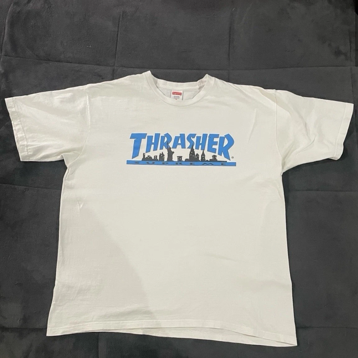 Tee shirt Supreme Thrasher Skyline Taille XL   Blanc   Occasion