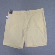 Roundtree  Yorke Mens Chino Shorts 42 x 9 Yellow Casuals Classic Fit