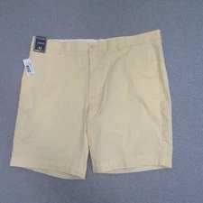 Roundtree & Yorke Mens Chino Shorts 42 x 9 Yellow Casuals Classic Fit