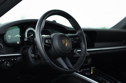 2022 Porsche 911 Turbo S - Picture 33 of 40