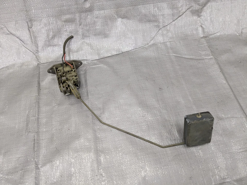 Mazda Miata Mx5 1999-2000 transmisor de nivel de combustible sensor medidor de flotador 99-00 Foto 3 de 4