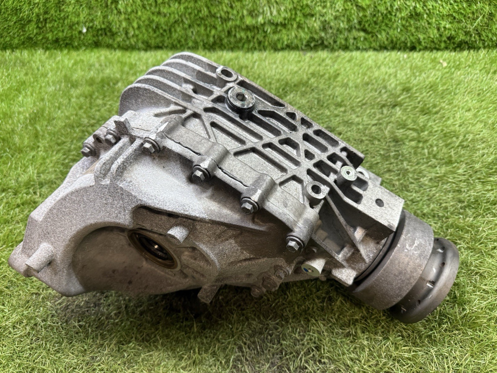 14-24 Maserati Quattroporte M156 Rear Differential Diff Axle Carrier 2.80 OEM