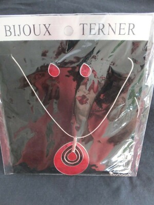 New Silver Tone Bijoux Terner Necklace and Earring Gift set Beautiful