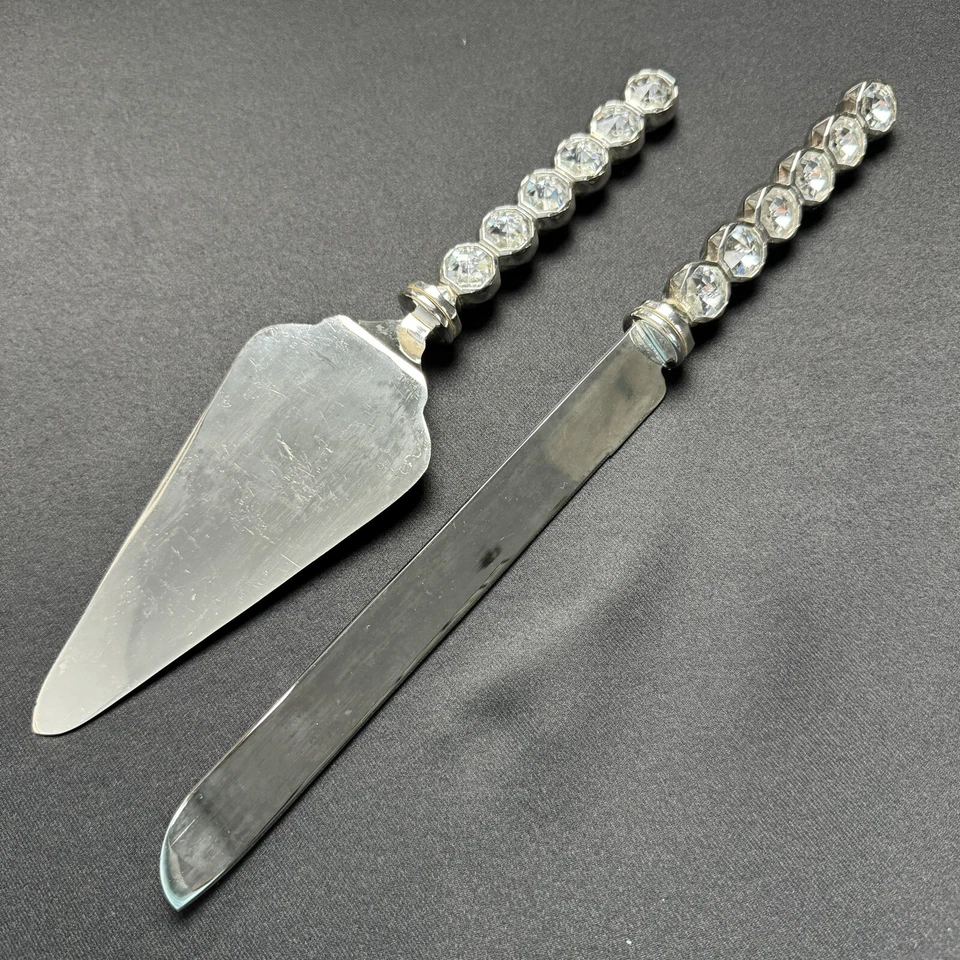 Juego de cuchillos para pasteles de recepción de boda cristal facetado y placa de plata de acero inoxidable Foto 2 de 4