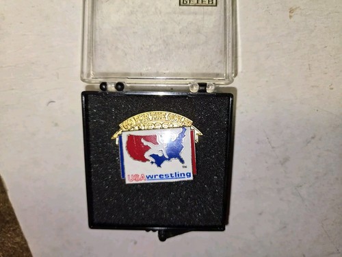 7 Vintage 80s/90s USA Olympic Wrestling Pins,Go For The Gold,1992 Barcelona,1980 - Picture 7 of 7