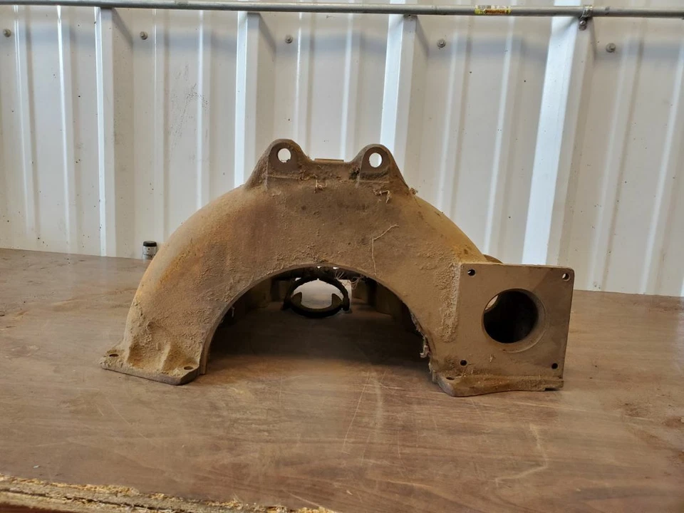 Cubierta de transmisión Ford Modelo T 1926-1927 "Hog Head"   Foto 3 de 4