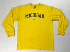 VTG University Of Michigan Mens Nike Long Sleeve Shirt Yellow Sz L Center Swoosh