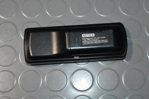 OEM Toyota Land Cruiser Rear Seat DVD Entertainment Remote Control 86170-60150 - Picture 2 of 3