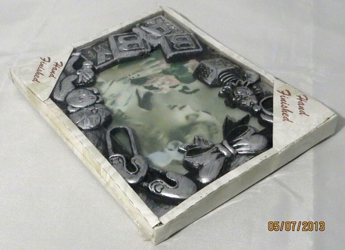 Baby Child Newborn Photo Frame 4in x 6in Photo Blocks Pins Teddy Bear Rocking - Imagen 3 de 7