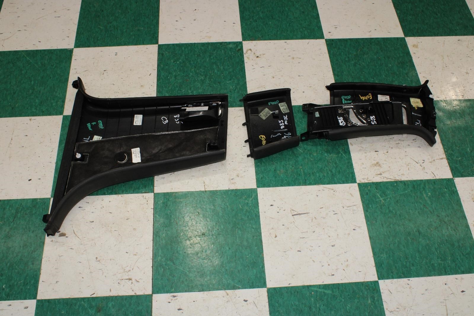 13-17 Continental Black Passenger Side Right RH B Pillar Trim Panel OEM Factory